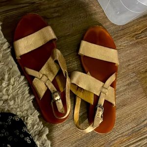 Lucky brand gold flats